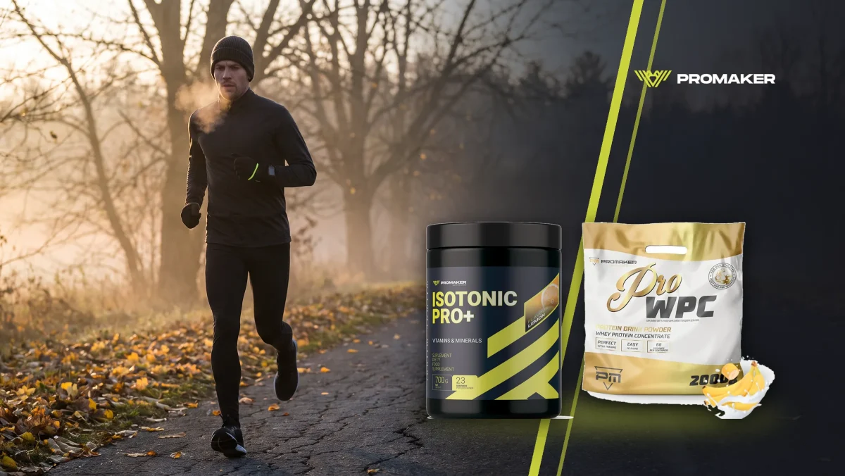 Biegacz w czapce i rękawiczkach na jesiennej drodze o świcie; z prawej Creatine Monohydrate i Pro WPC Promaker